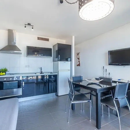 Basic Comfort Manhattan 0115 Empuriabrava